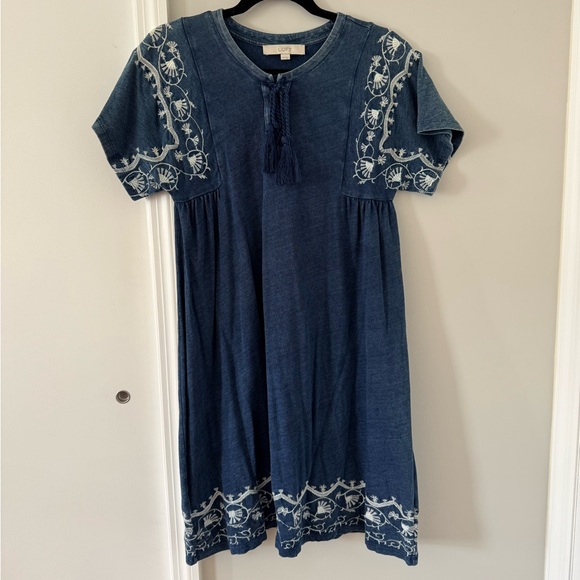 LOFT Dresses & Skirts - LOFT Midi Tie-Front Dress